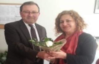 'KADINLARA BEYAZ GÜL'