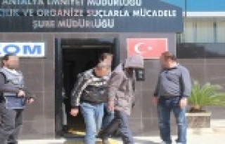 UYUŞTURUCU OPERASYONU: 4 GÖZALTI