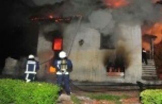 ALANYA'DA KORKUTAN YANGIN