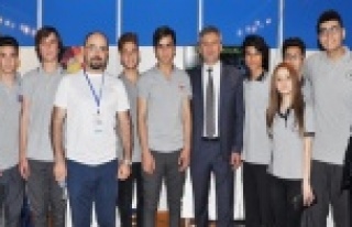 ANNE VE BABALARI ÇOCUKLAR UYARACAK