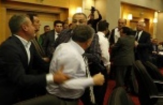 BELEDİYE MECLİSİ'NDEKİ GERİLİMİN FATURASI...