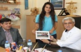 DOĞUDAKİ ASKERLERİMİZE ALANYA'DAN 400 MEKTUP