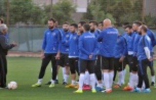 KALPAR BEYİN YIKIYOR