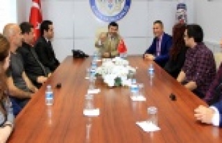 MESLEĞİNİZİ SEVEREK YAPIN'