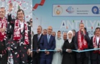 'ONLAR KONUŞURKEN BİZ TÜRKİYE'Yİ İNŞA...