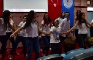 ALKÜ’YE ÖZEL ÇOCUKLAR NEŞE GETİRDİ