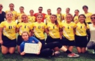 HOKEYDE İKİDE İKİ YAPTIK