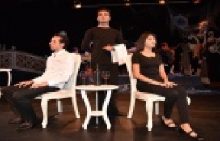 ORHAN VELİ’YLE GİT GİDEBİLDİĞİN YERE