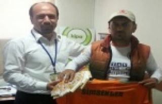 SİYAH ÇELENGİ DUYUNCA BİLET ALDILAR