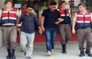 UYUŞTURUCU TACİRLERİ FOTOKAPANA YAKALANDI