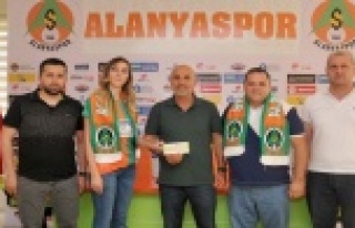 ALANYASPOR'A ÖRNEK DESTEK
