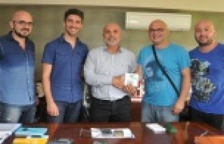 ALANYASPOR'A ŞAMPİYONLUK MARŞI BESTELEDİLER