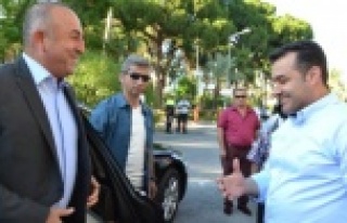 ÇAVUŞOĞLU İLE YÜCEL'İN UYUMUNU YAZDI