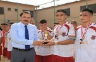 CEZAEVİNDE KUPA HEYECANI