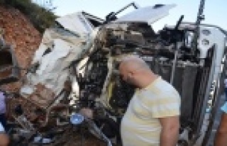 TRAFİK KAZASI: 1 ÖLÜ