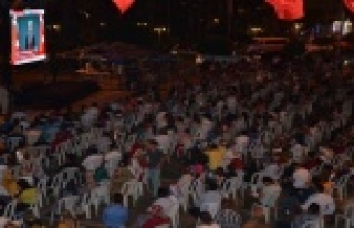 HALK TEK YÜREK CUMHURBAŞKANI ERDOĞAN'I DİNLEDİ