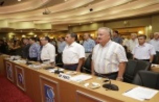 BÜYÜKŞEHİR MECLİSİNDEN DARBEYE ORTAK TAVIR