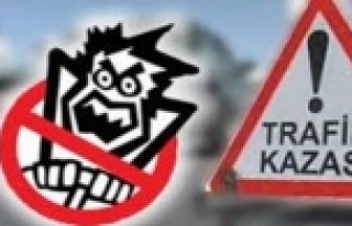 KADIN SÜRÜCÜNÜN ÇARPTIĞI YAYALAR ÖLÜMDEN DÖNDÜ