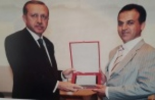 SİYASET AKADEMİSİNE YENİDEN KATILACAK