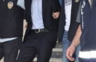 13 HAKİM VE SAVCI TUTUKLANDI