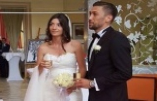 DENİZ VURAL DÜNYA EVİNE GİRDİ