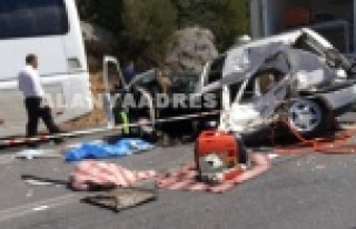 KOMŞUDA KAZA: 2 ÖLÜ, 1 YARALI VAR