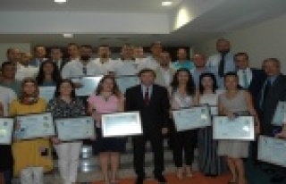 MALİ MÜŞAVİRLER BELGELERİNİ ALDI