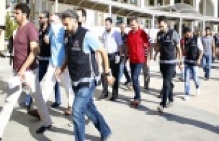 REKTÖRLE BİRLİKTE 16 KİŞİ TUTUKLANDI