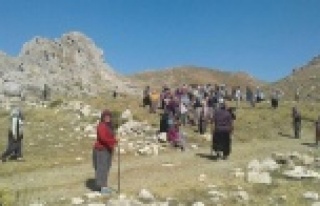 YAYLA HALKINI AYAKLANDIRAN TAHSİS