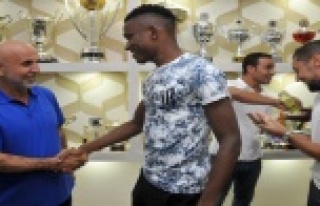 Alanyaspor'da bayram coşkusu