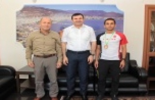 Dünya 3.cüsünden Tanrıseven'e Ziyaret