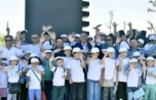 Öğrencilere geri dönüşüm dersi