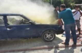 SEYİR HALİNDEKİ OTOMOBİL ALEV ALDI