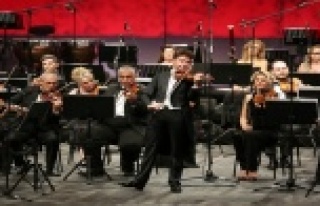 16 milyon dolarlık keman ile konser