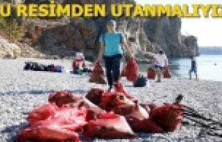 2 saatte 200 çuval çöple denizden çıktı