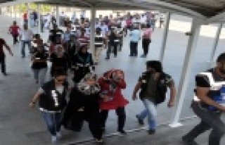 Antalya’da FETÖ'den 809 kişi tutuklandı