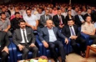 Çavuşoğlu muhtarlarla bir araya geldi