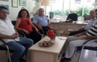 DEMKOD'tan 35 öğrenciye burs