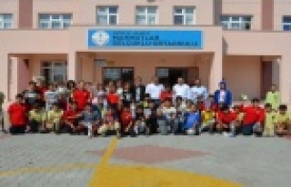 Okullara spor malzemesi iyi gelecek