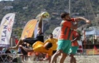 TFF Plaj Futbolu Ligi finalleri başladı