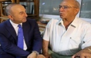 Çavuşoğlu'na 'Sarhoş' saldırısı