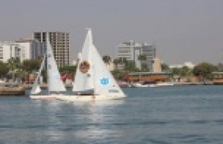 Engelleri 'Yelken' ile aştılar