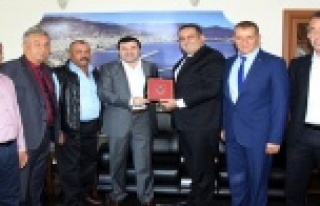 'Alanya sahillerinde yeni düzenlemelerimiz olacak'