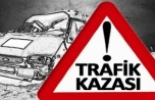 Otomobil yayaya çarptı!