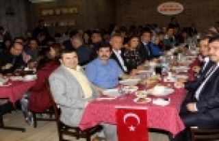 Sağlık çalışanlarını buluşturan yemek