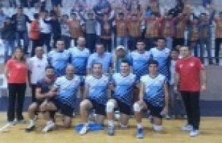 Voleybolcular dörtte dört yaptı