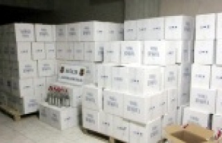 Alanya'da 7 bin şişe kaçak içki yakalandı