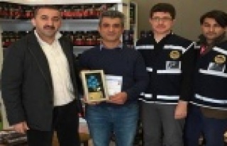 Belediye esnafın derdini yerinde dinliyor