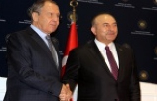 Çavuşoğlu'ndan Rusya ile vize açıklaması