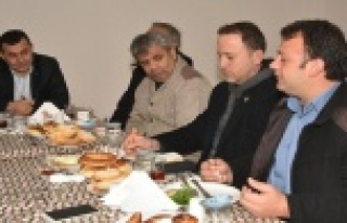 Muhtarlardan Yücel'e teşekkür